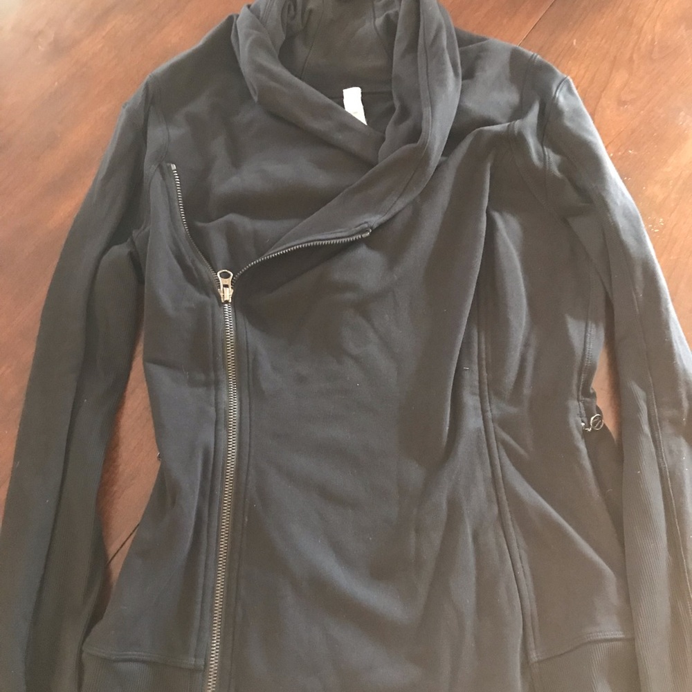 Lulemon size 10 zip cowl jacket